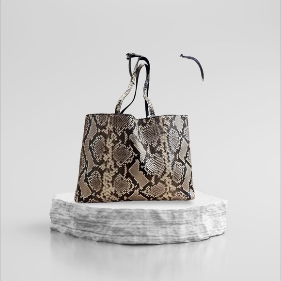 Exotic Python Bag - Picture 2 of 8